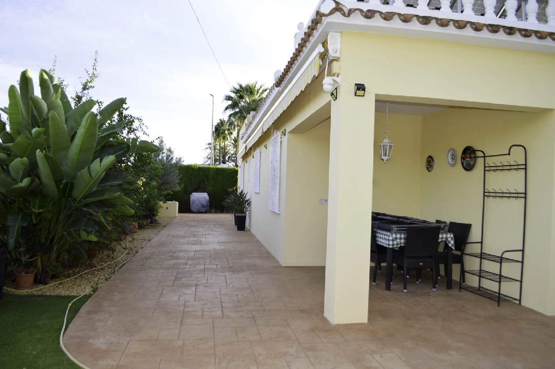 villa en Denia en venta, superficie 121 m², aire acondicionado, parcela 623 m², 4 dormitorios, 2 banos, piscina, ref.: CO-C25935-5