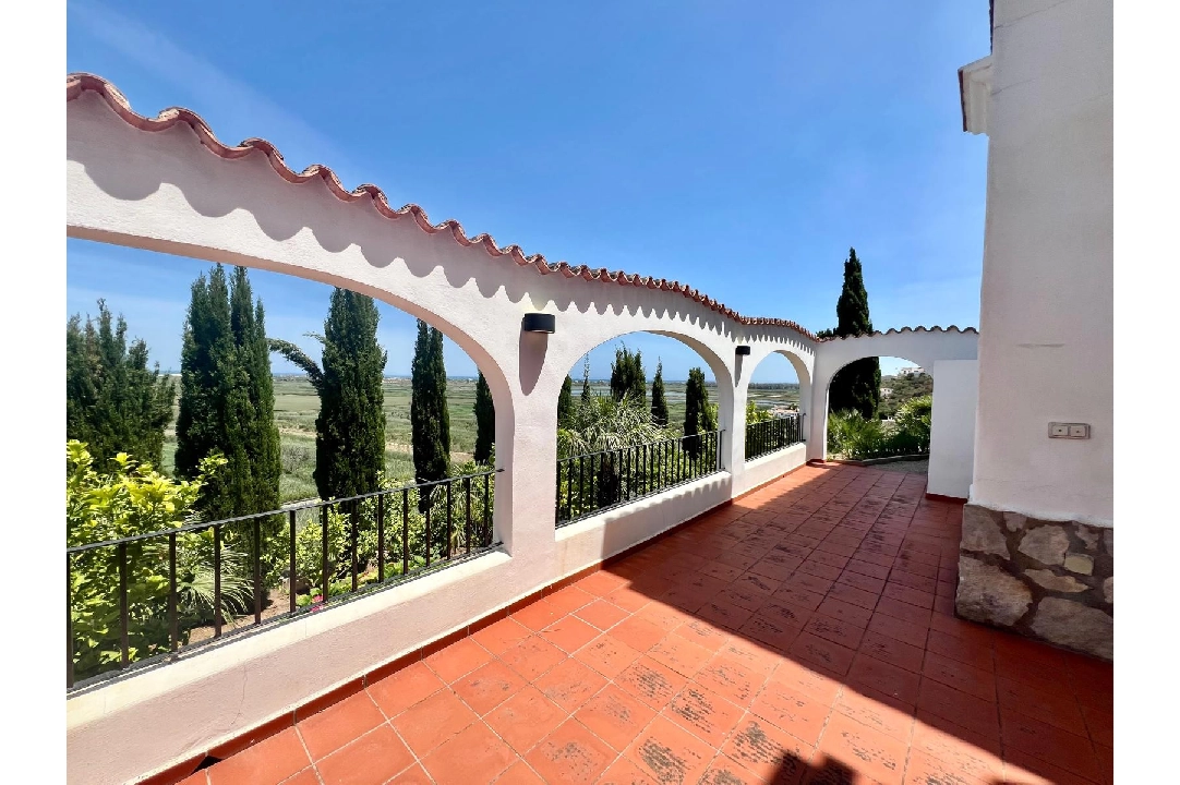 villa en Monte Pego en venta, superficie 268 m², parcela 1307 m², 5 dormitorios, 3 banos, piscina, ref.: CPS-36403640-6