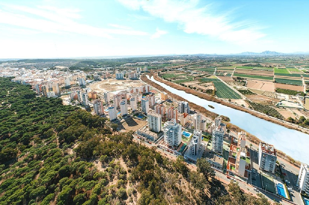 apartamento en la planta superior en Guardamar del Segura en venta, superficie 102 m², estado first owner, 2 dormitorios, 2 banos, piscina, ref.: HA-GUN-411-A01-13