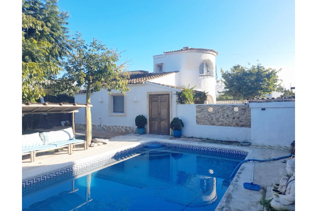 villa en Els Poblets en venta, superficie 117 m², ano de construccion 1985, + estufa, aire acondicionado, parcela 420 m², 3 dormitorios, 1 banos, piscina, ref.: O-V93414-1