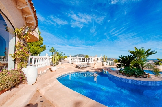 Villa in Moraira zu verkaufen, Wohnfläche 300 m², Baujahr 1984, Klimaanlage, Grundstück 1615 m², 3 Schlafzimmer, 2 Badezimmer, Pool, ref.: AM-12279DA-5