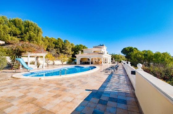 Villa in Moraira zu verkaufen, Wohnfläche 466 m², Baujahr 2005, Klimaanlage, Grundstück 2040 m², 5 Schlafzimmer, 5 Badezimmer, Pool, ref.: AM-12515DR-18
