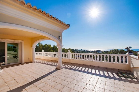 Villa in Moraira zu verkaufen, Wohnfläche 466 m², Baujahr 2005, Klimaanlage, Grundstück 2040 m², 5 Schlafzimmer, 5 Badezimmer, Pool, ref.: AM-12515DR-25