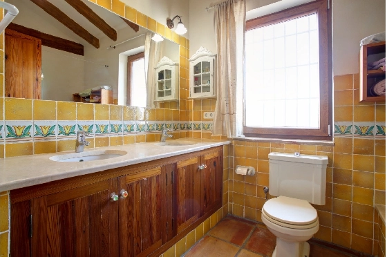 Finca in Moraira zu verkaufen, Wohnfläche 625 m², Baujahr 1998, Klimaanlage, Grundstück 10229 m², 4 Schlafzimmer, 3 Badezimmer, Pool, ref.: AM-12269DR-35