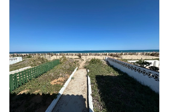 Villa in Denia zu verkaufen, Wohnfläche 220 m², Baujahr 1983, Klimaanlage, Grundstück 2233 m², 6 Schlafzimmer, 2 Badezimmer, Pool, ref.: O-V95814-5