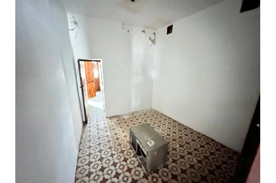 Stadthaus in Pego zu verkaufen, Wohnfläche 426 m², Baujahr 1900, Klimaanlage, Grundstück 172 m², 10 Schlafzimmer, 4 Badezimmer, Pool, ref.: O-V96014-27