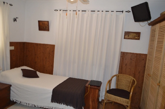 Villa in Alcalali zu verkaufen, Wohnfläche 228 m², Baujahr 1976, + Zentralheizung, Klimaanlage, Grundstück 2397 m², 4 Schlafzimmer, 3 Badezimmer, Pool, ref.: PV-141-02016P-40
