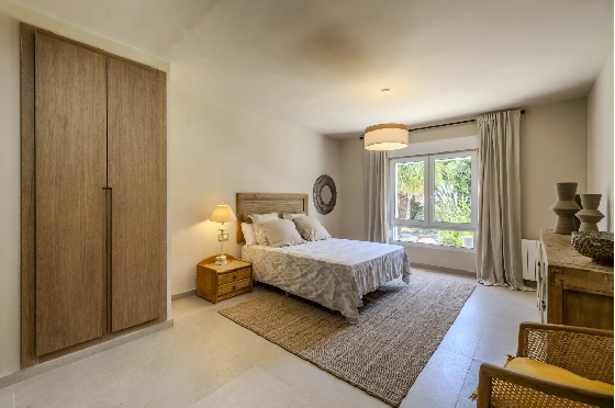 Villa in Denia zu verkaufen, Wohnfläche 324 m², Baujahr 1993, Zustand modernisiert, + Fussbodenheizung, Klimaanlage, Grundstück 1888 m², 4 Schlafzimmer, 2 Badezimmer, Pool, ref.: BC-7771-65