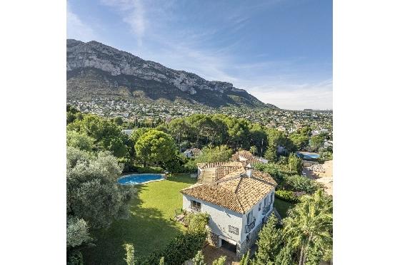 Villa in Denia zu verkaufen, Wohnfläche 267 m², Baujahr 1993, Zustand gepflegt, + Zentralheizung, Grundstück 1085 m², 4 Schlafzimmer, 3 Badezimmer, Pool, ref.: BC-7785-3