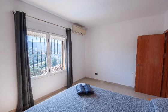 Villa in Orba(Comunidad valenciana) zu verkaufen, Wohnfläche 225 m², Klimaanlage, Grundstück 637 m², 5 Schlafzimmer, 2 Badezimmer, Pool, ref.: COB-3568-10535-6