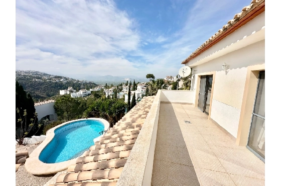 Villa in Pego zu verkaufen, Wohnfläche 320 m², Baujahr 2009, Klimaanlage, Grundstück 1166 m², 5 Schlafzimmer, 4 Badezimmer, Pool, ref.: O-V98014-38