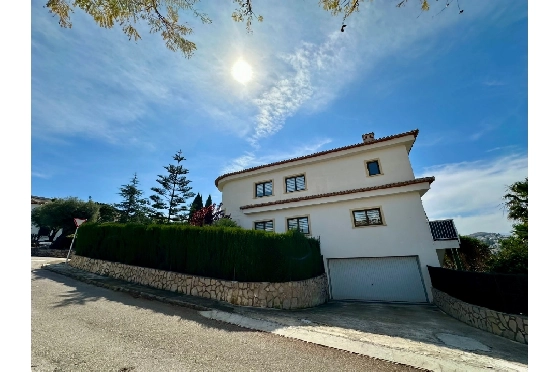 Villa in Pego zu verkaufen, Wohnfläche 320 m², Baujahr 2009, Klimaanlage, Grundstück 1166 m², 5 Schlafzimmer, 4 Badezimmer, Pool, ref.: O-V98014-41